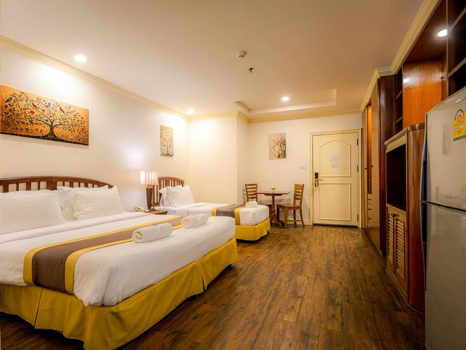 ห้อง Grand Regent Heritage Suite (3-6 ท่าน)